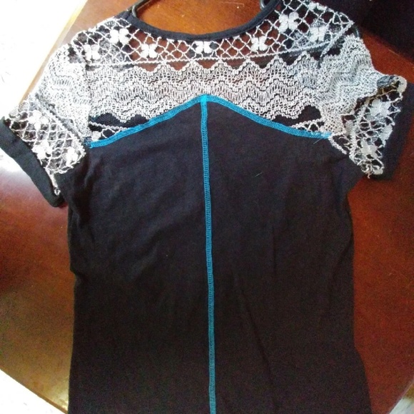 Sold on M. Womens small Daytrip shirt - Picture 2 of 8